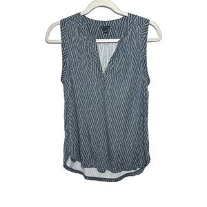 Ann Taylor Womens Size XS Sleeveless Stripe Blouse V Neck Shirt Top Gray White